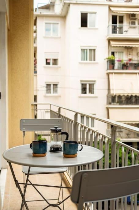 Kelly's Urban Home - 5 mins walk to Acropolis Apartment in Athens
