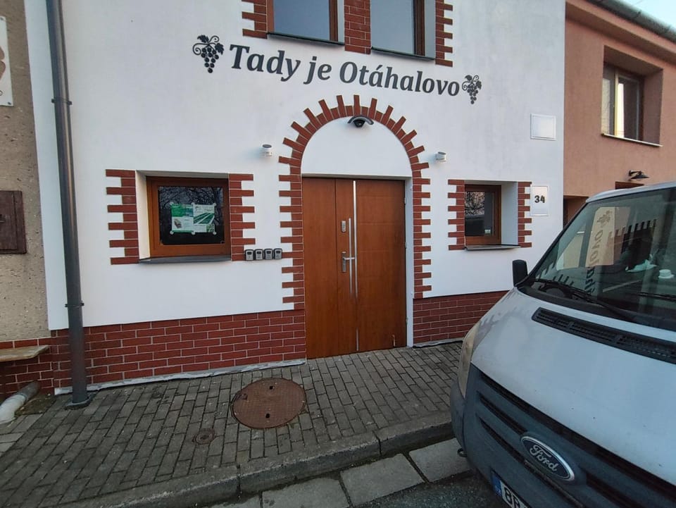 Penzion - sklipek Otáhalovo Apartment in South Moravian Region
