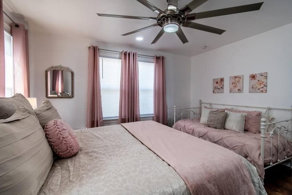 Tranquil Terrace - Whole Duplex House in Nueces County