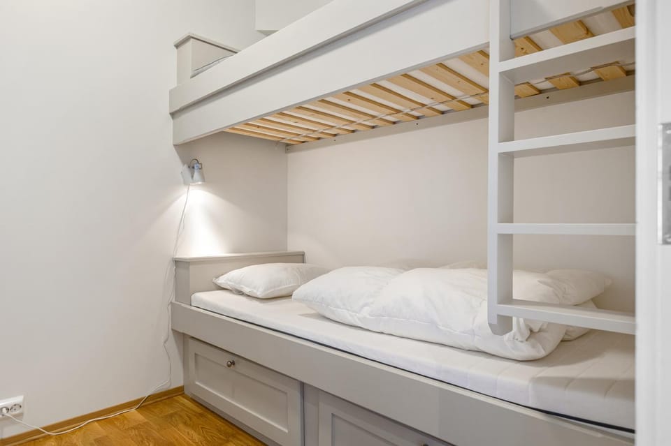 Bed, Bedroom, bunk bed