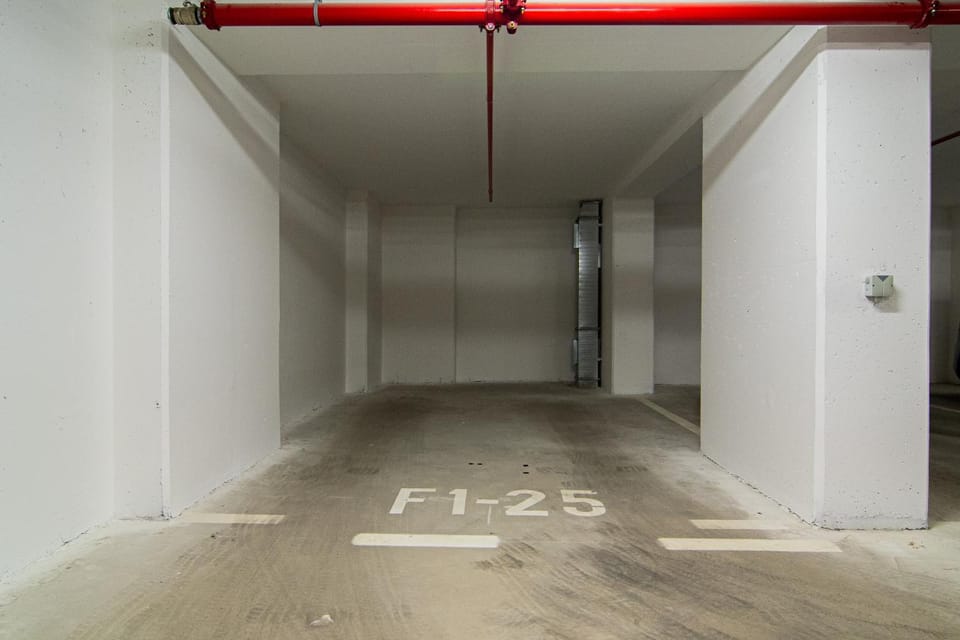 Text overlay, Location, Parking