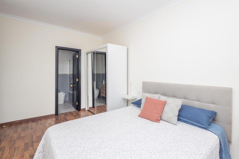 Luxury Workfriendly Far Ocean Views Home House in Vecindario