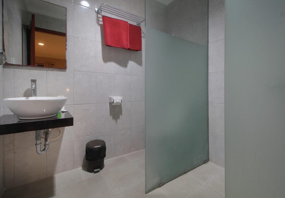 Shower, Bathroom, towels