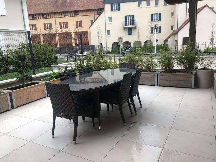 Magnifique appartement & terrasse à Deauville Apartment in Deauville