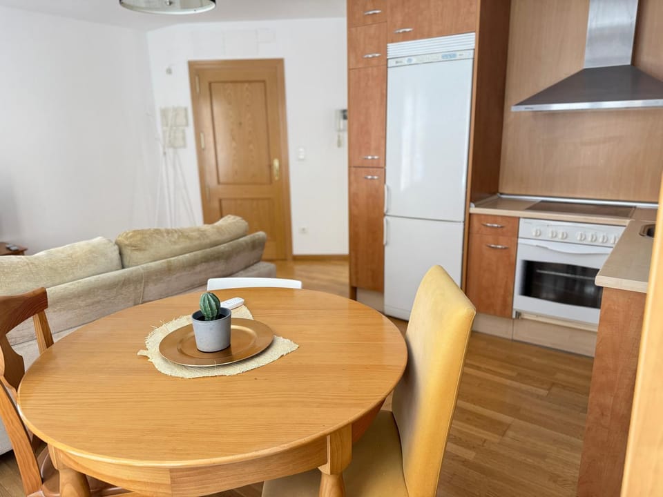 LC Casta Álvarez Apartment in Zaragoza