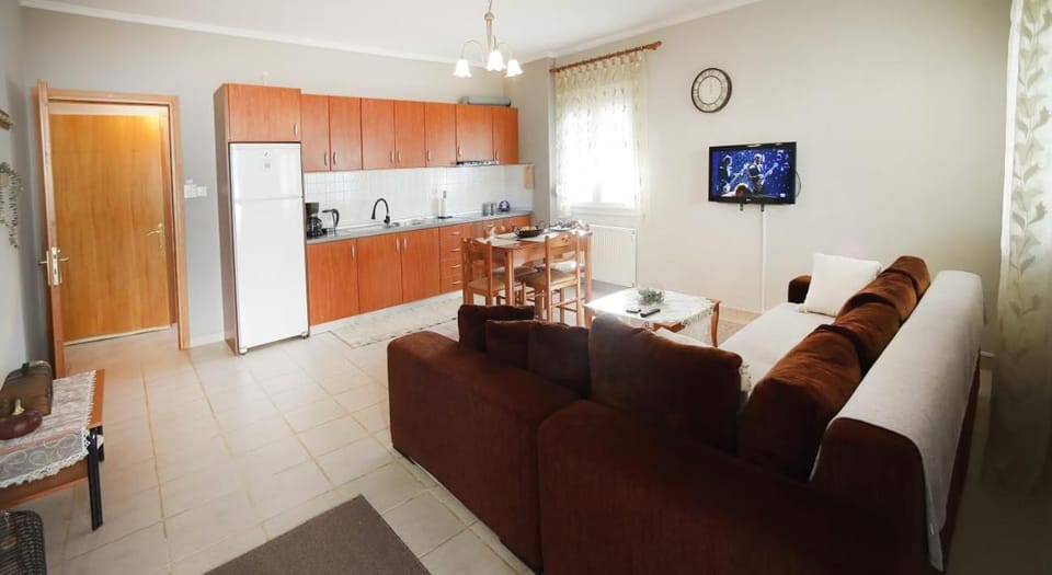 Διαμέρισμα με κήπο στην Χλόη Καστοριάς Apartment in Greece