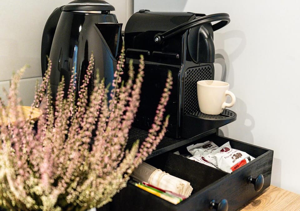 Coffee/tea facilities, Kitchen or kitchenette