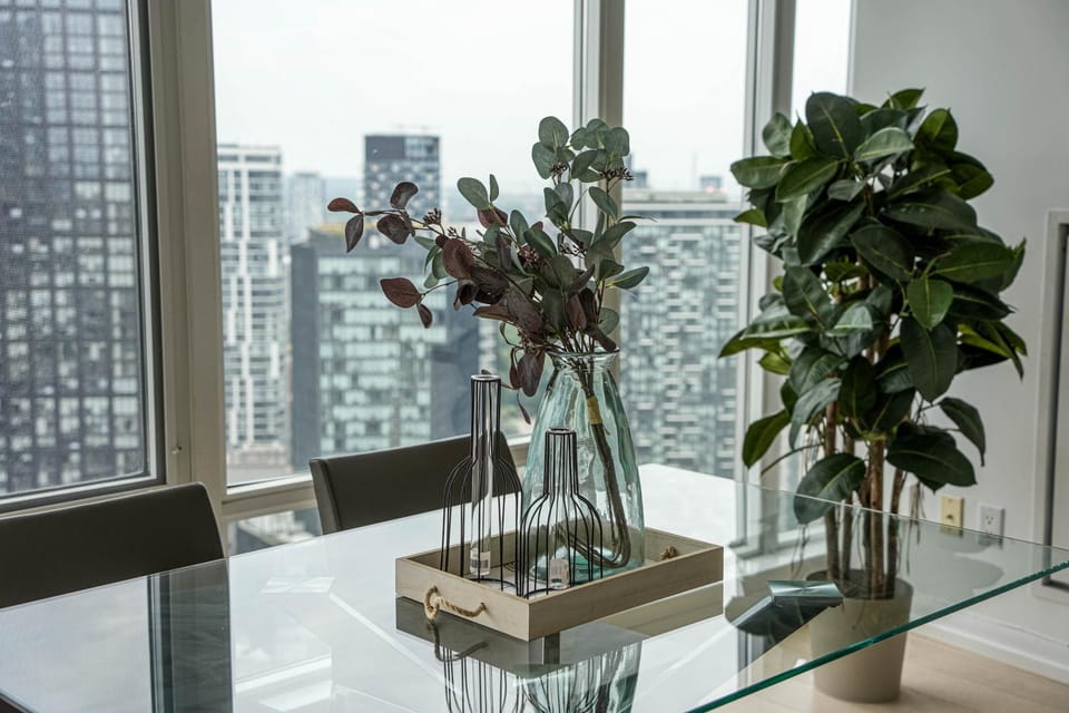 Bright bedroom with private bathroom Apartment in Richmond Hill