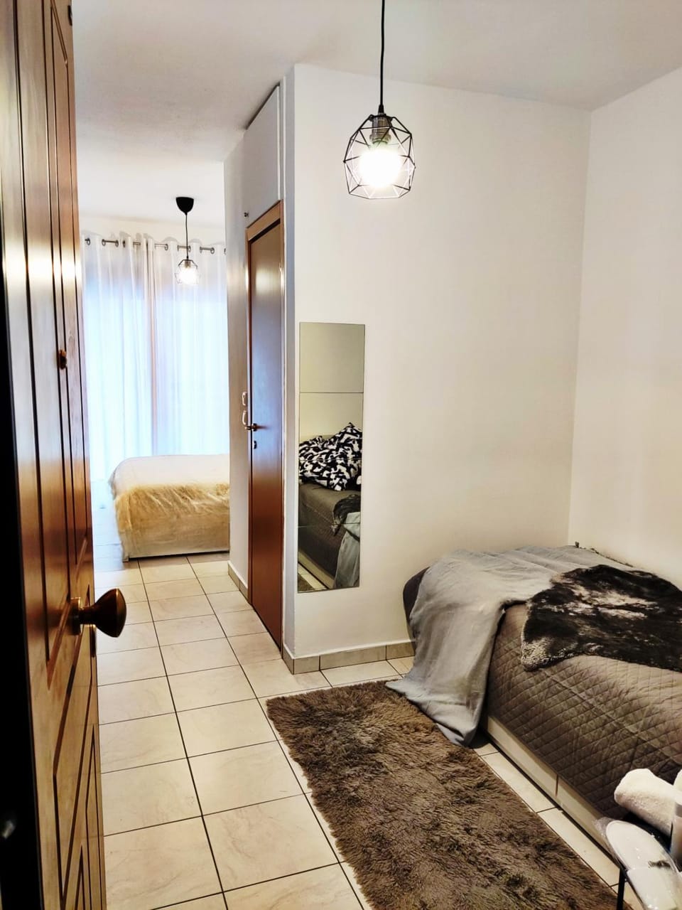 Bed, Photo of the whole room, Seating area, Bedroom