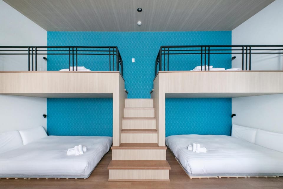 Bed, bunk bed
