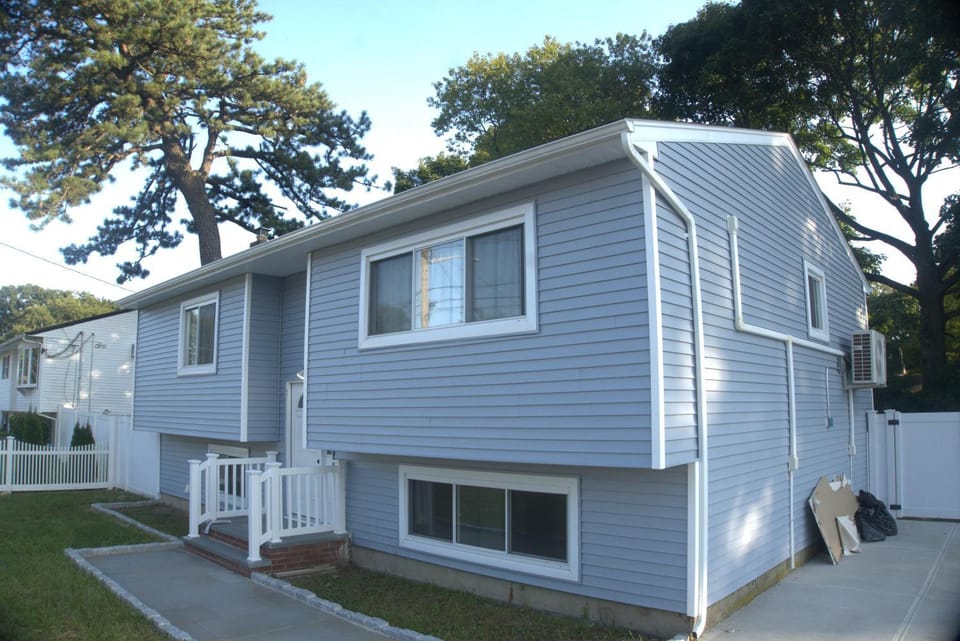 Brand new 3 bedroom apt close to all Apartment in Long Island