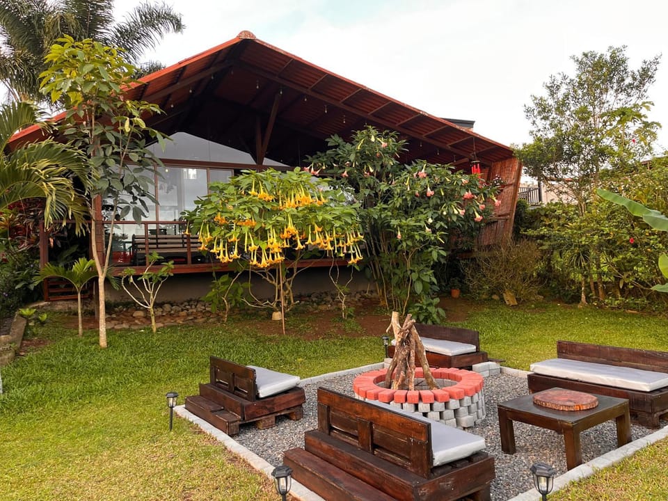 Chalet Zen Bella Vista Chalet in Alajuela Province