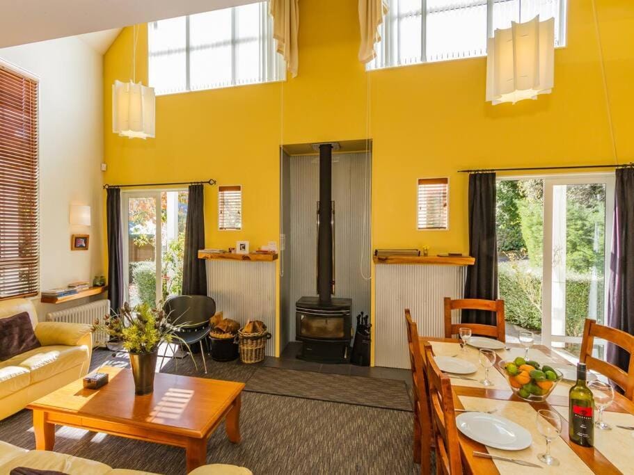 Gondwana Chalet perfect for all seasons Chalet in Ohakune