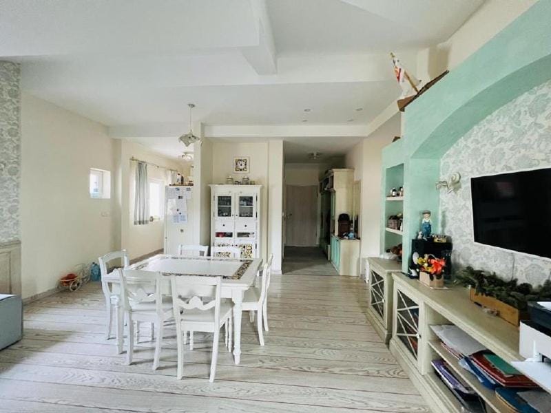 Communal lounge/ TV room, Seating area, Dining area
