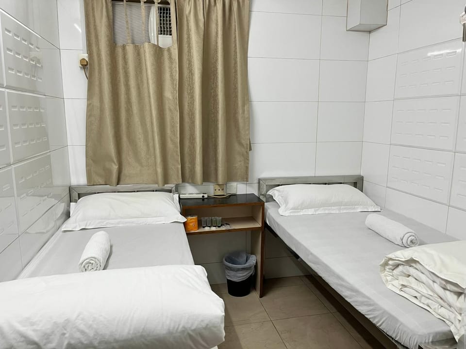 Hollywood guesthouse Bed and Breakfast in Hong Kong