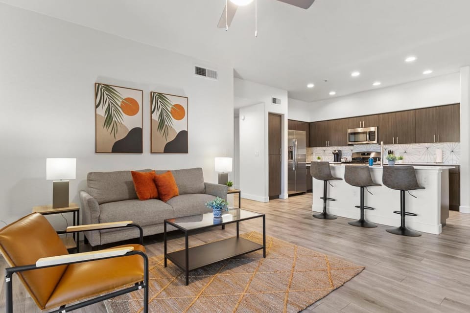 CozySuites by the stadium with pool 18 Apartment in Glendale