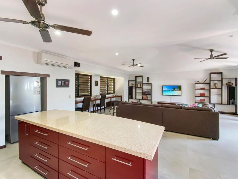 Banyak Villa House in Florence Bay