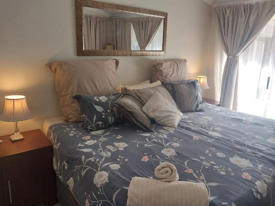 Bed, Photo of the whole room, Bedroom, Garden view, Pool view, wardrobe