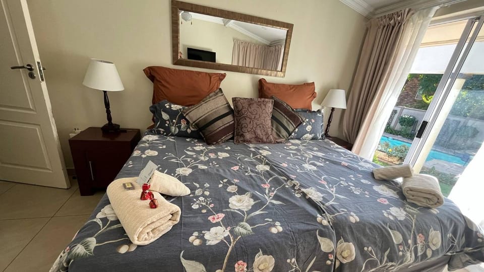 Bed, Photo of the whole room, Bedroom, Garden view, Pool view, wardrobe