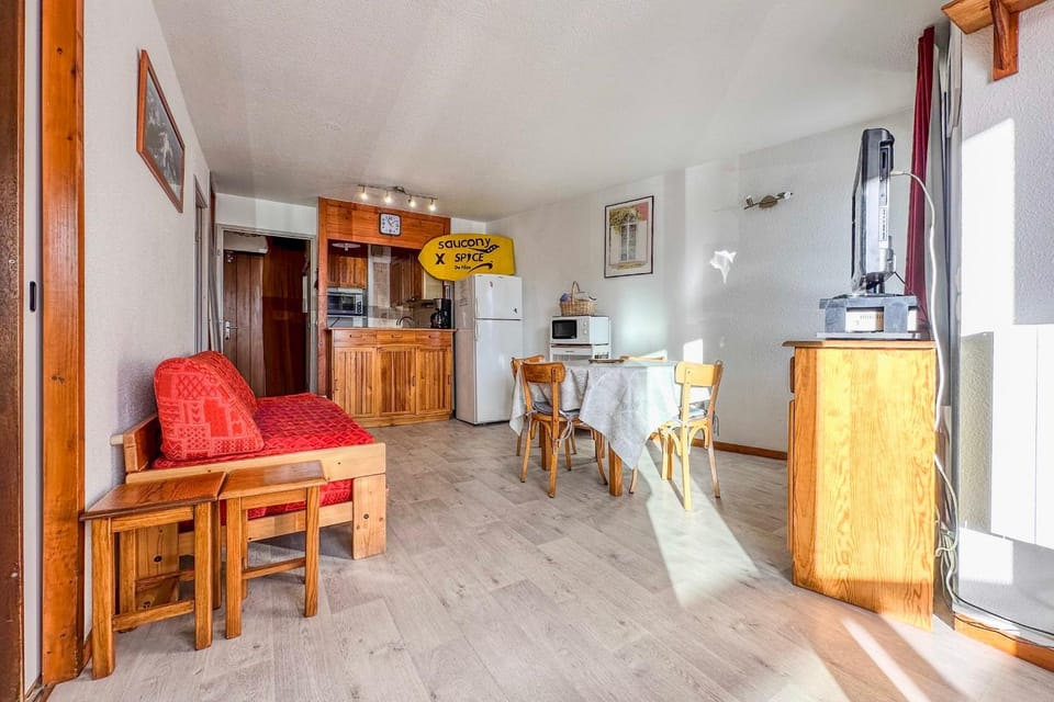 #AH3 The Snow White Apartment in Huez