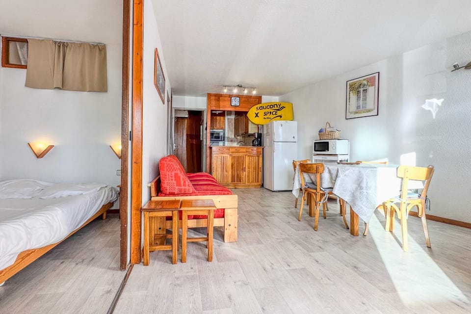#AH3 The Snow White Apartment in Huez