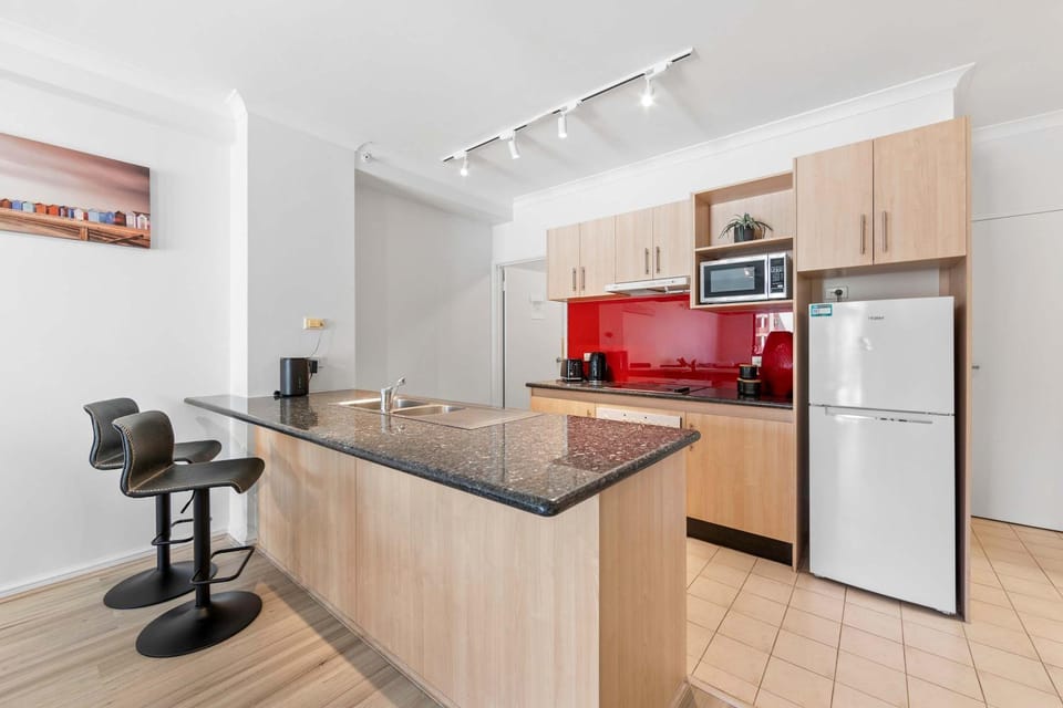 Convenient East Perth Stay with Free Parking Apartment in Perth