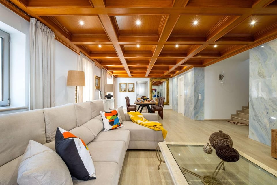 Villa Rosa Estoril Retreat by Portugal Portfolio Villa in Estoril