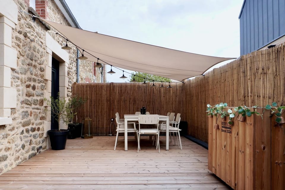 Property building, Patio, Day, View (from property/room), Balcony/Terrace, Balcony/Terrace, Dining area