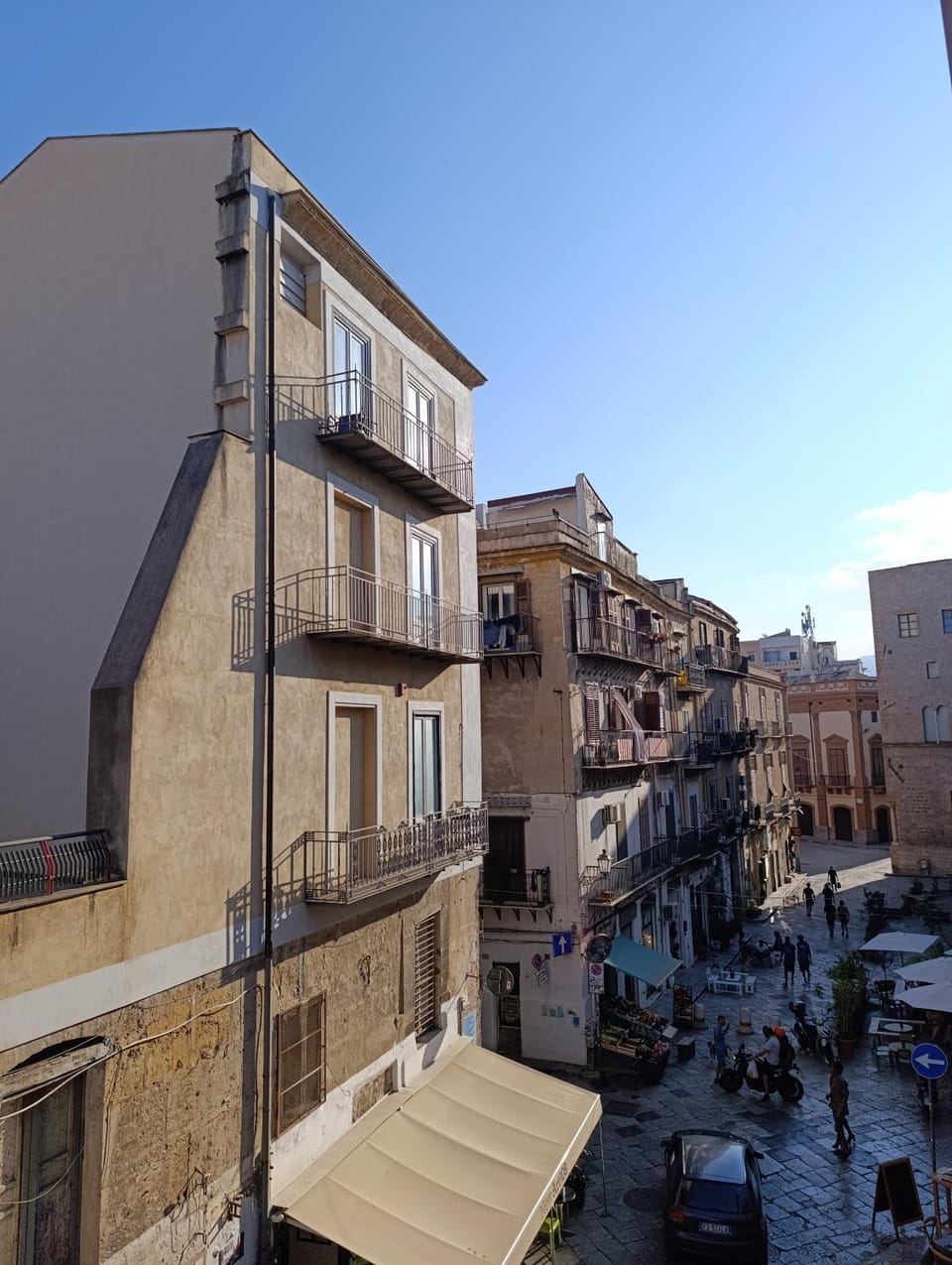 La dimora del MARCHESE NOTARBARTOLO Vacation rental in Palermo