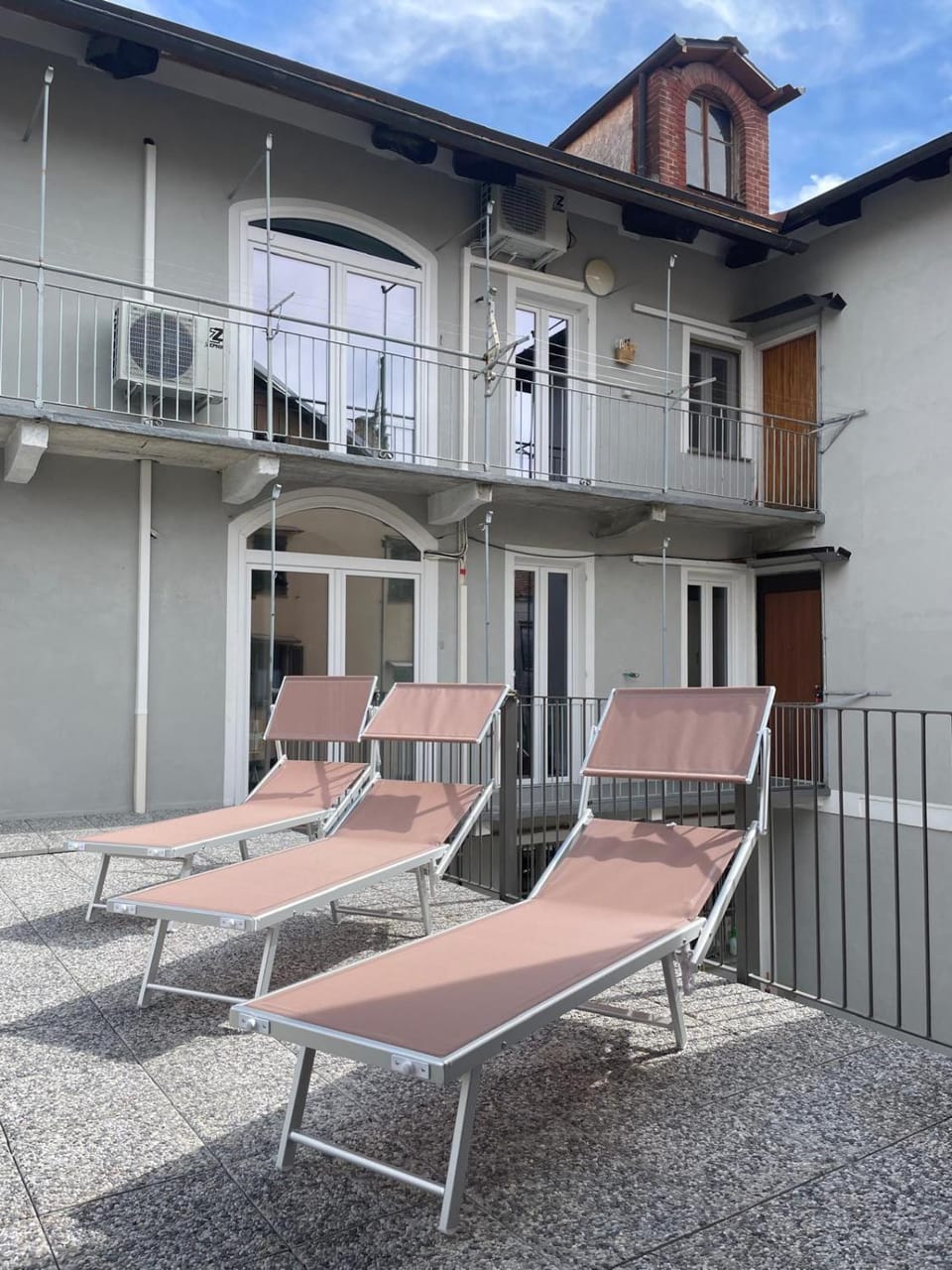 Property building, Balcony/Terrace