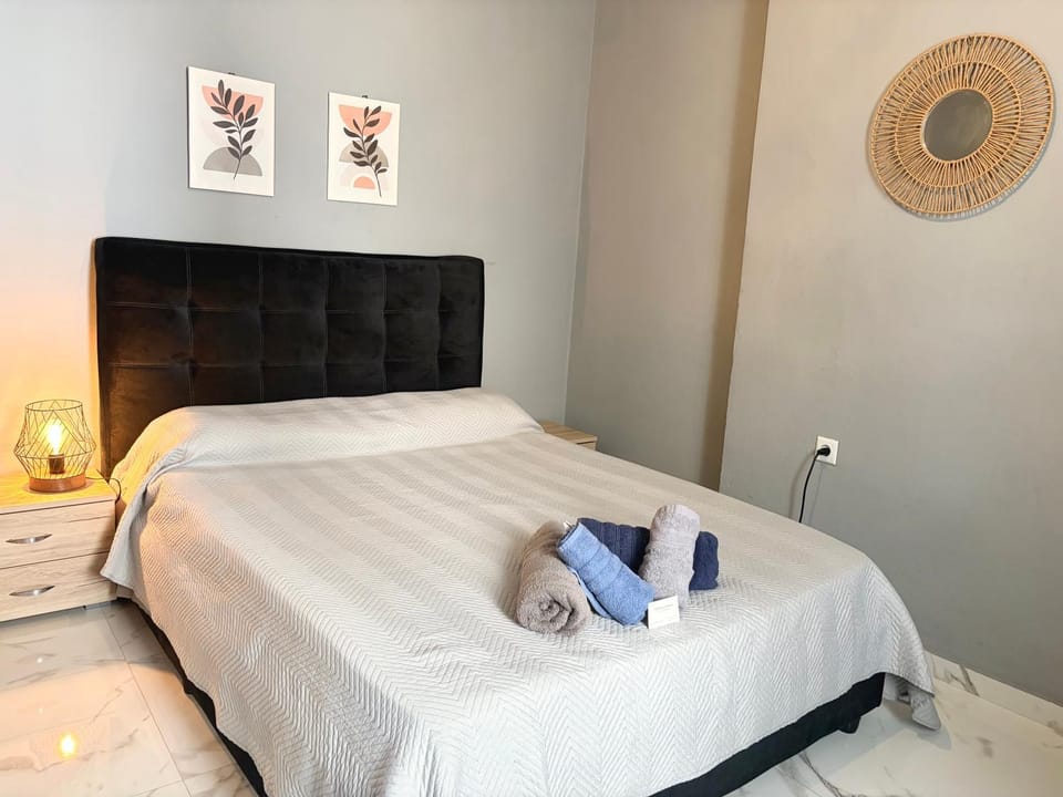 Modern Greek Apartment 2nd Floor Apartment in Decentralized Administration of the Aegean