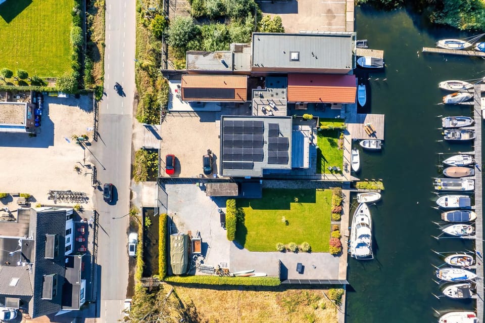 Property building, Fishing, Fishing, Area and facilities