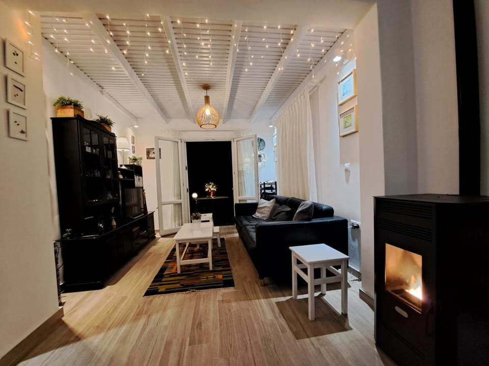 TV and multimedia, Living room, Seating area