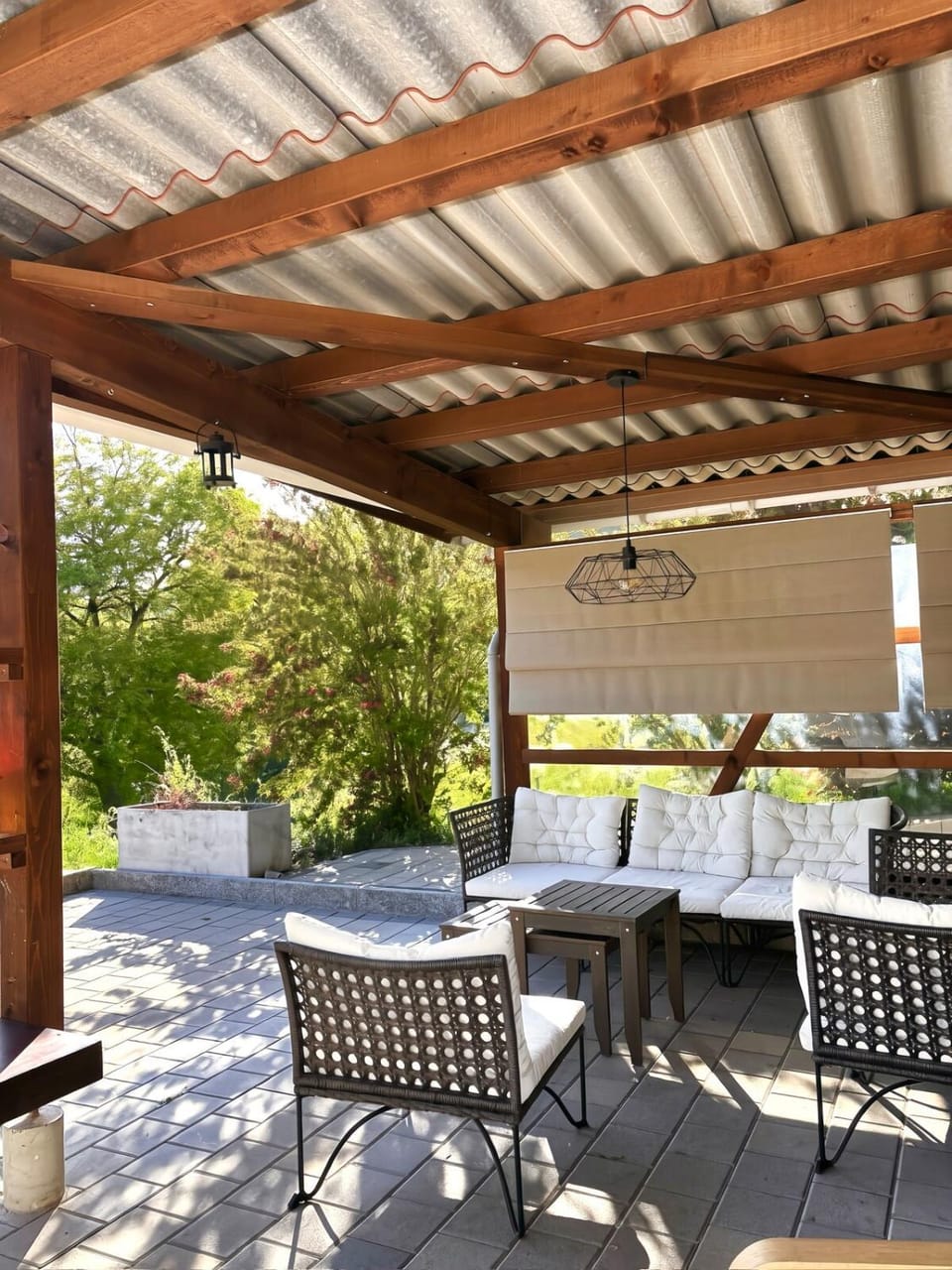 Swiss Chalet-Villa Best Base for Bern, Interlaken & Swiss Alps - Heated Swim Spa & Mountain Views House in Canton of Bern (Region)