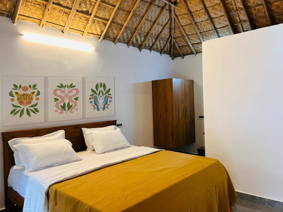 Bed, Photo of the whole room, Bedroom, wardrobe