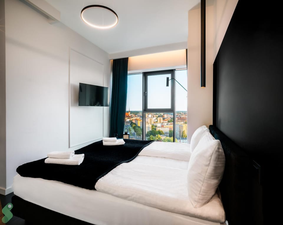 View (from property/room), Bedroom, City view