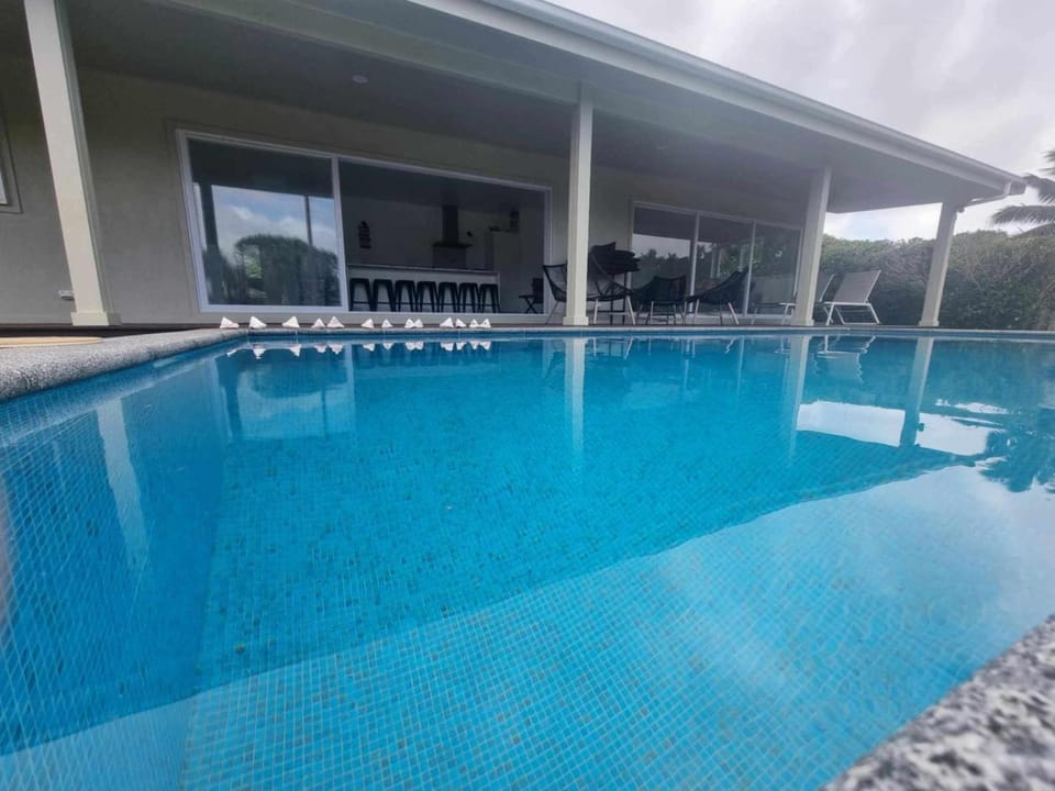 Property building, Swimming pool
