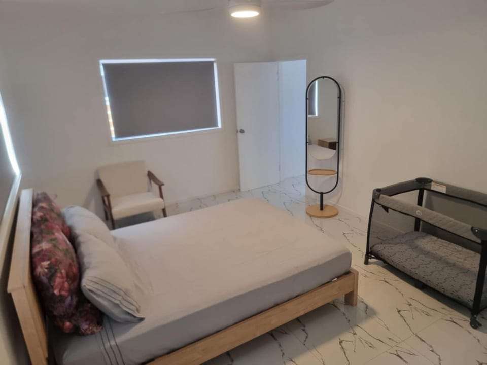 Bed, Bedroom, cot