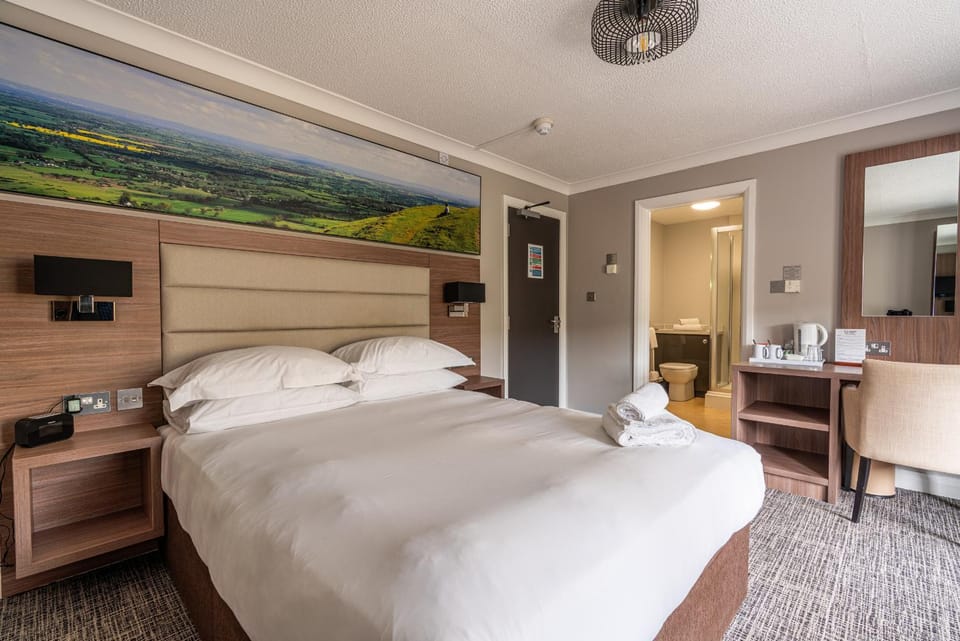 Bed, Bathroom, Bedroom