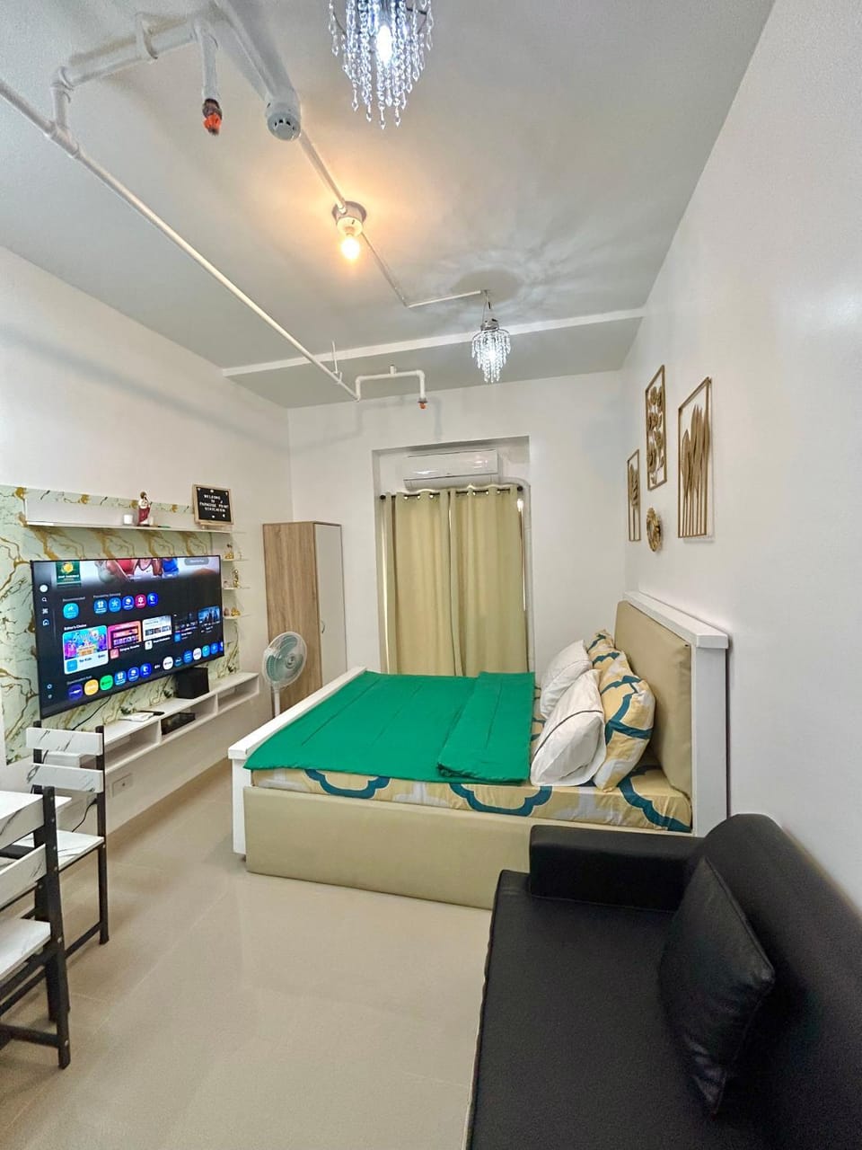 Paradise Point Staycation Hostel in Quezon City