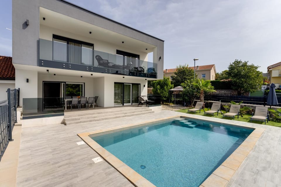 Beautiful new villa with a pool near beach - by TRAVELER tourist agency Krk ID 2410 Villa in Primorje-Gorski Kotar County