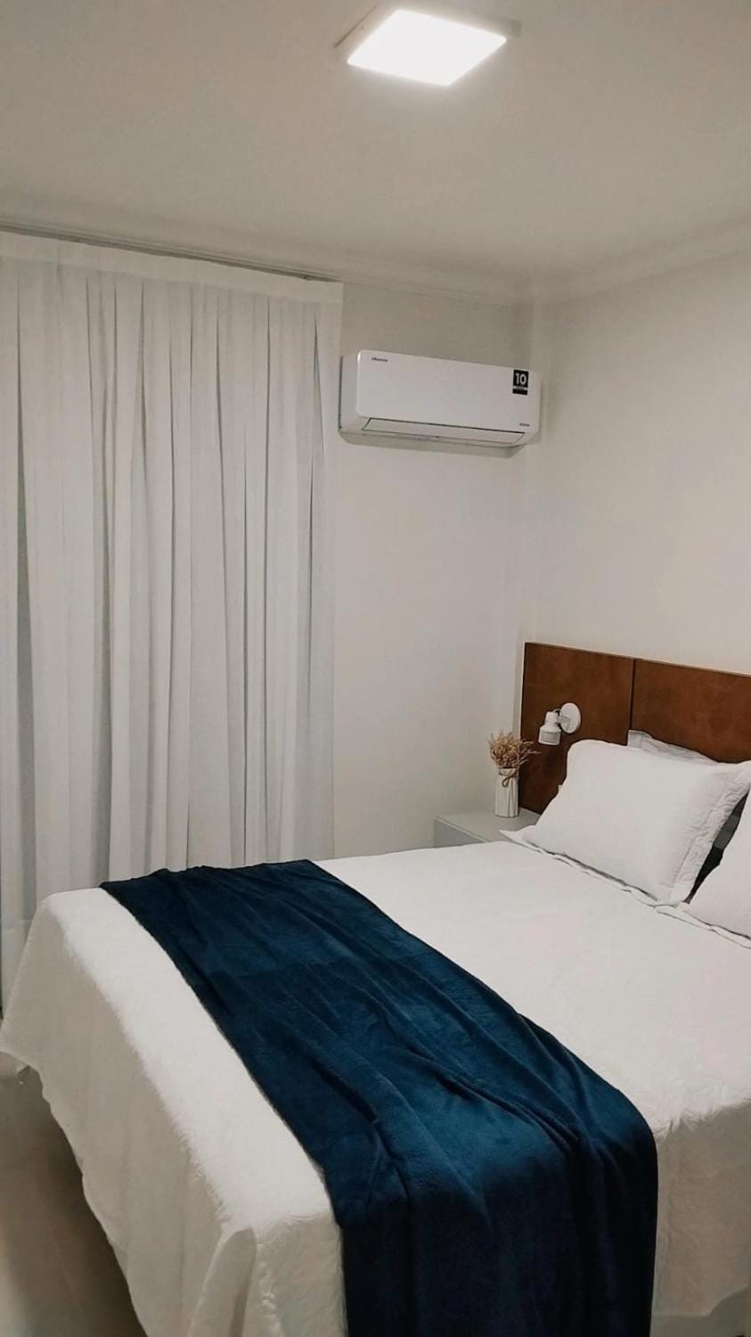 Bed, Bedroom, air conditioner