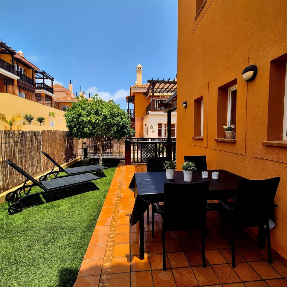 Balcony/Terrace, Balcony/Terrace, sunbed