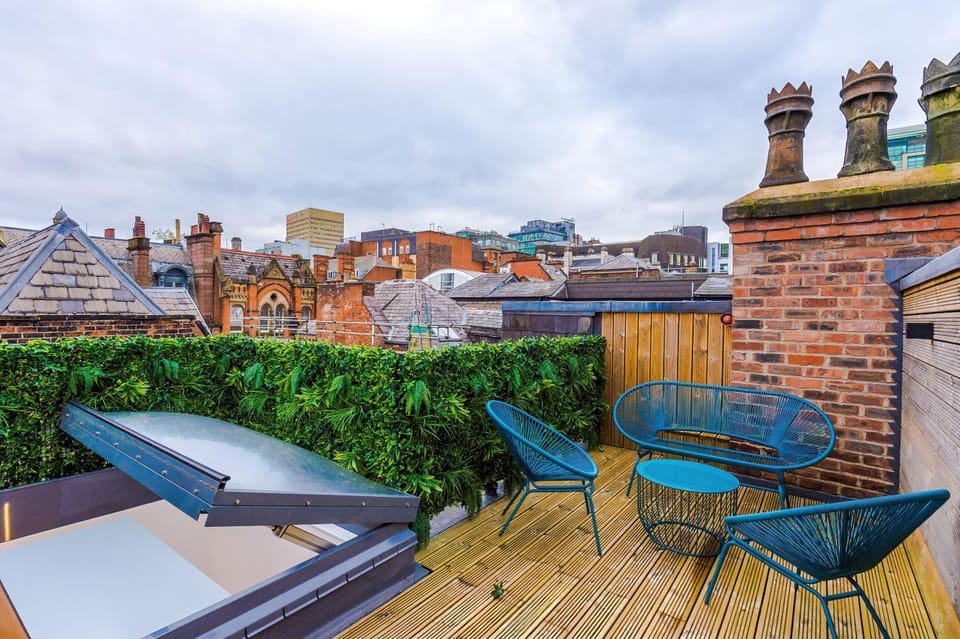 Balcony/Terrace, City view