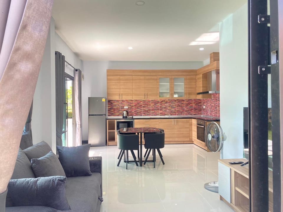 Kitchen or kitchenette, Living room, Dining area