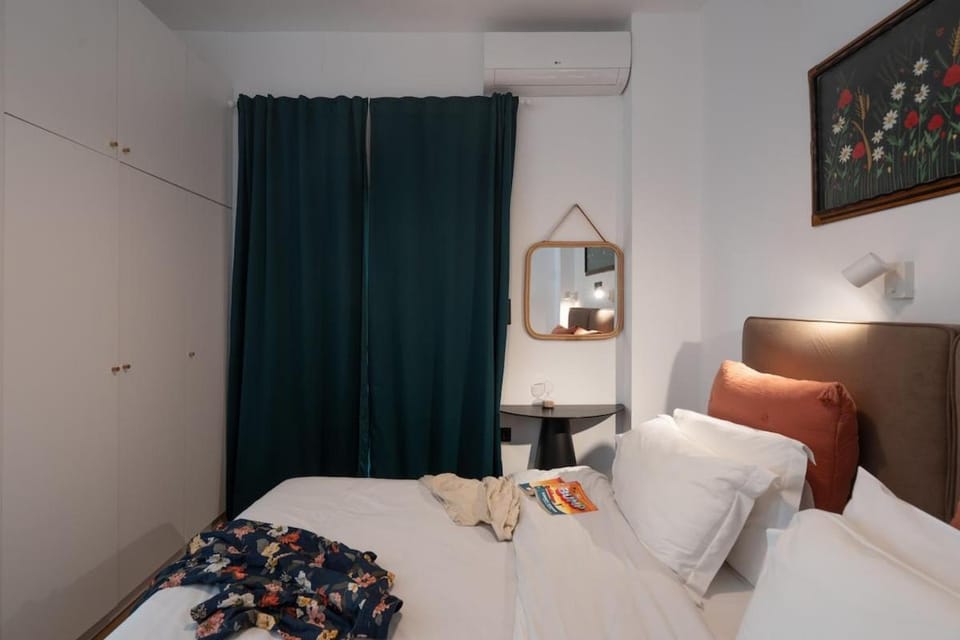 1BR Stylish Apt 20 Minutes from Acropolis Apartment in Athens
