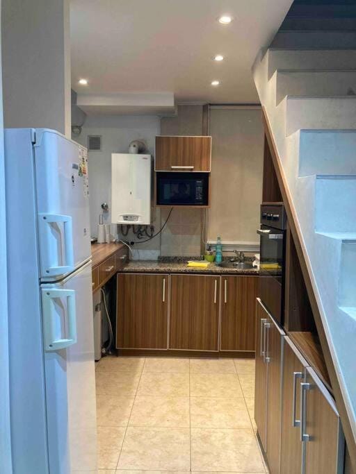 Departamento en doble planta con patio y parrilla! Apartment in Mar del Plata