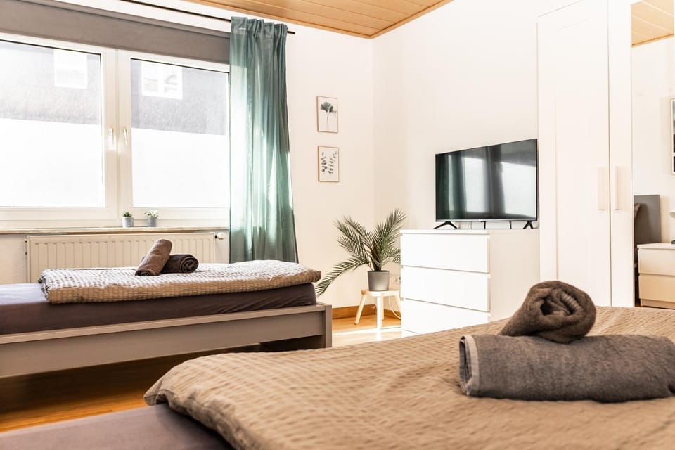Photo of the whole room, Bedroom