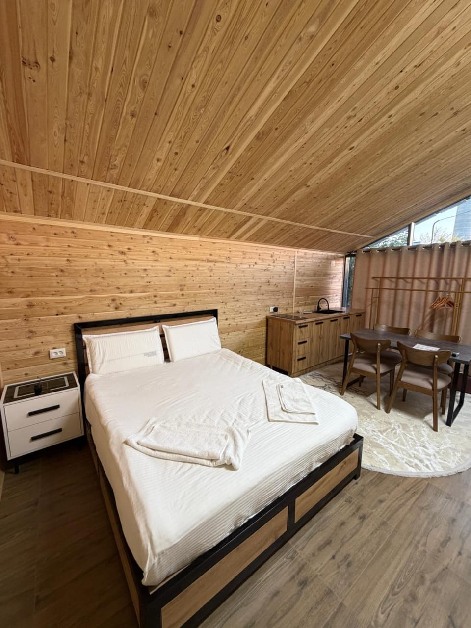 Bed, Living room, Bedroom