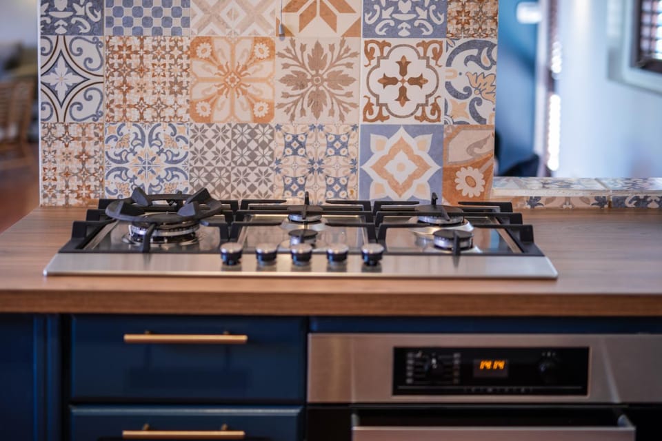 Kitchen or kitchenette, stove